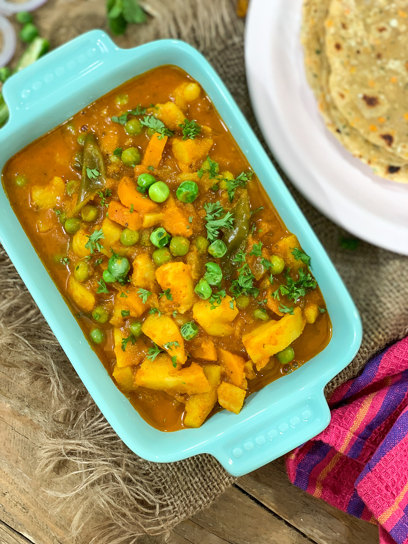 Gajar matar sabzi with phulka and dal