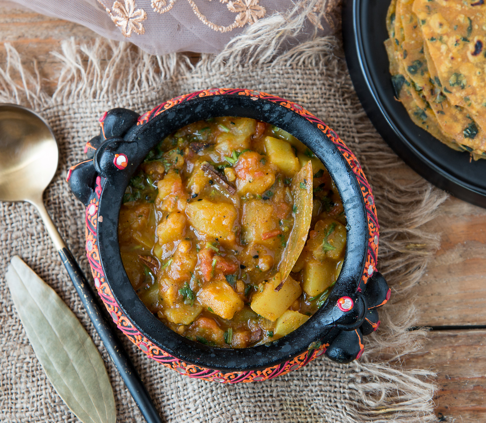 Rajgira puri with farali batata nu shaak