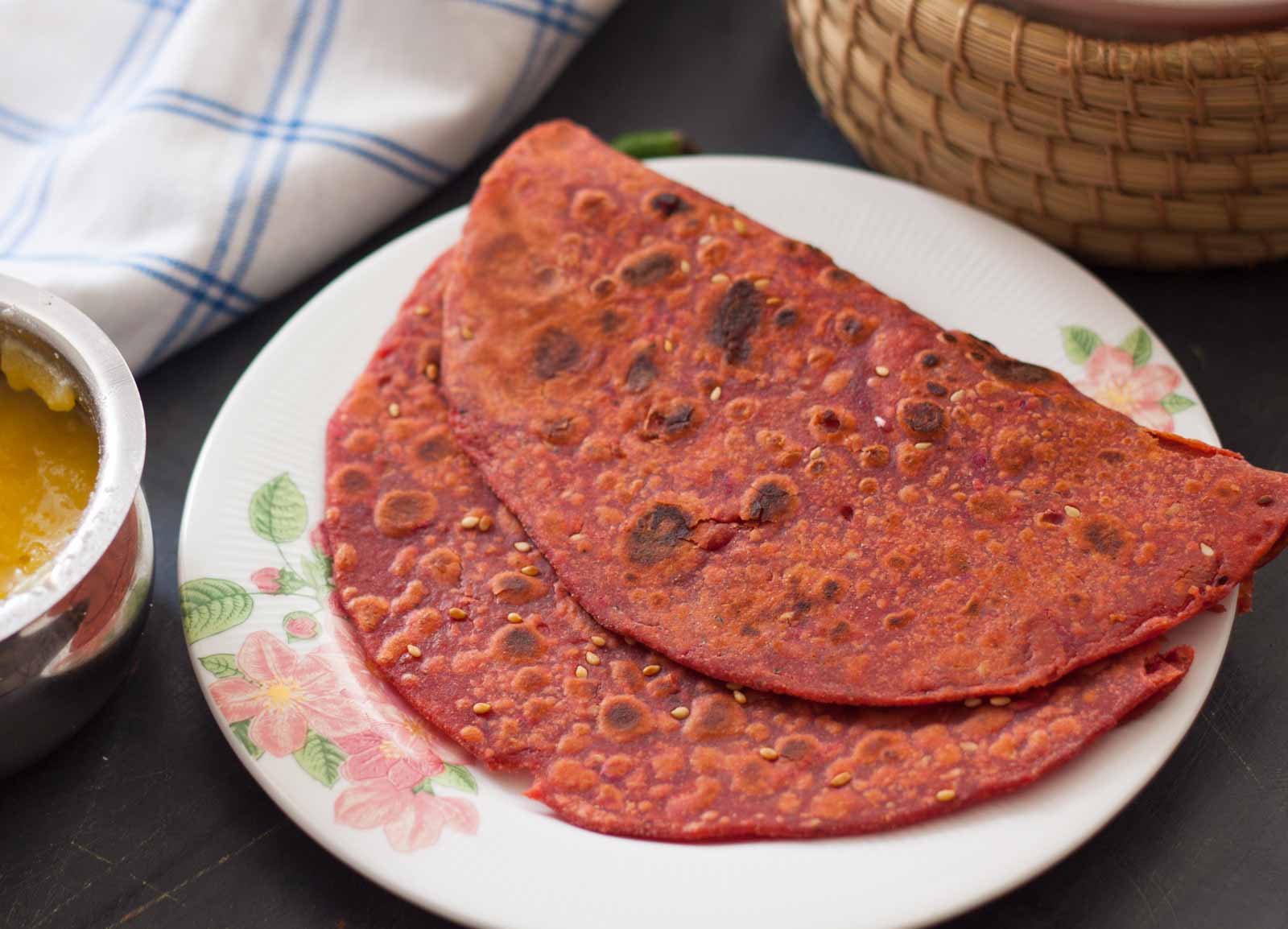 Masala thepla with mag ni dal