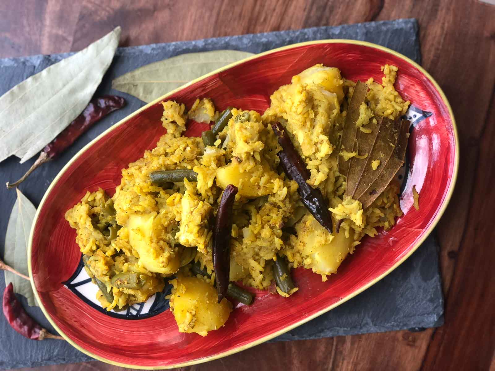Bhoger khichuri with beguni
