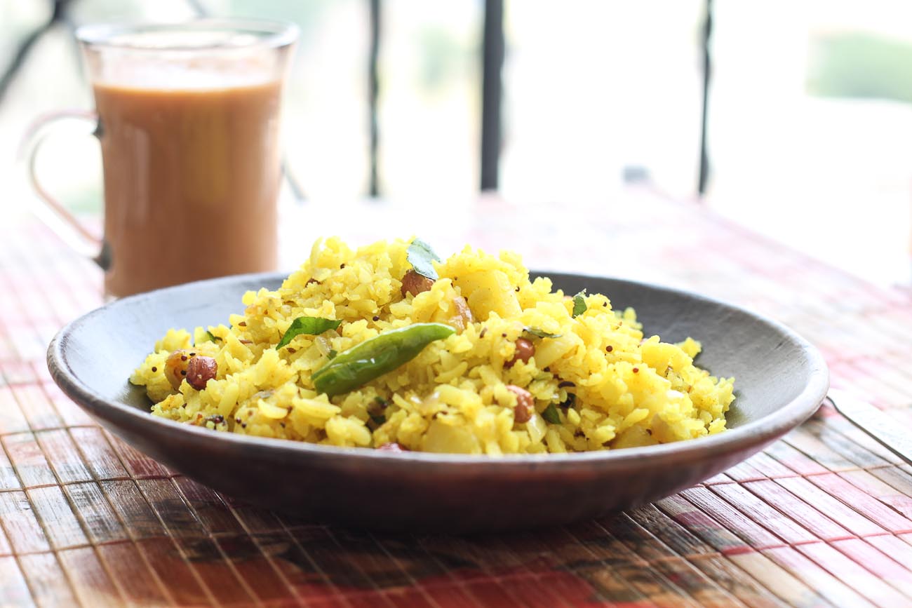 Vegetable poha with buttermilk