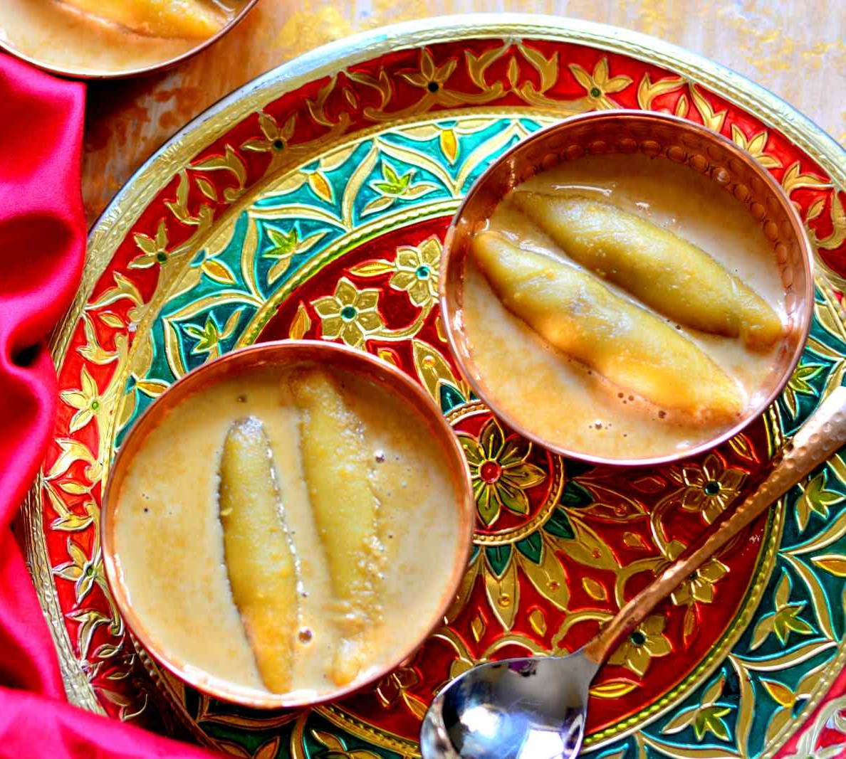 Pithla with bhakri and thecha