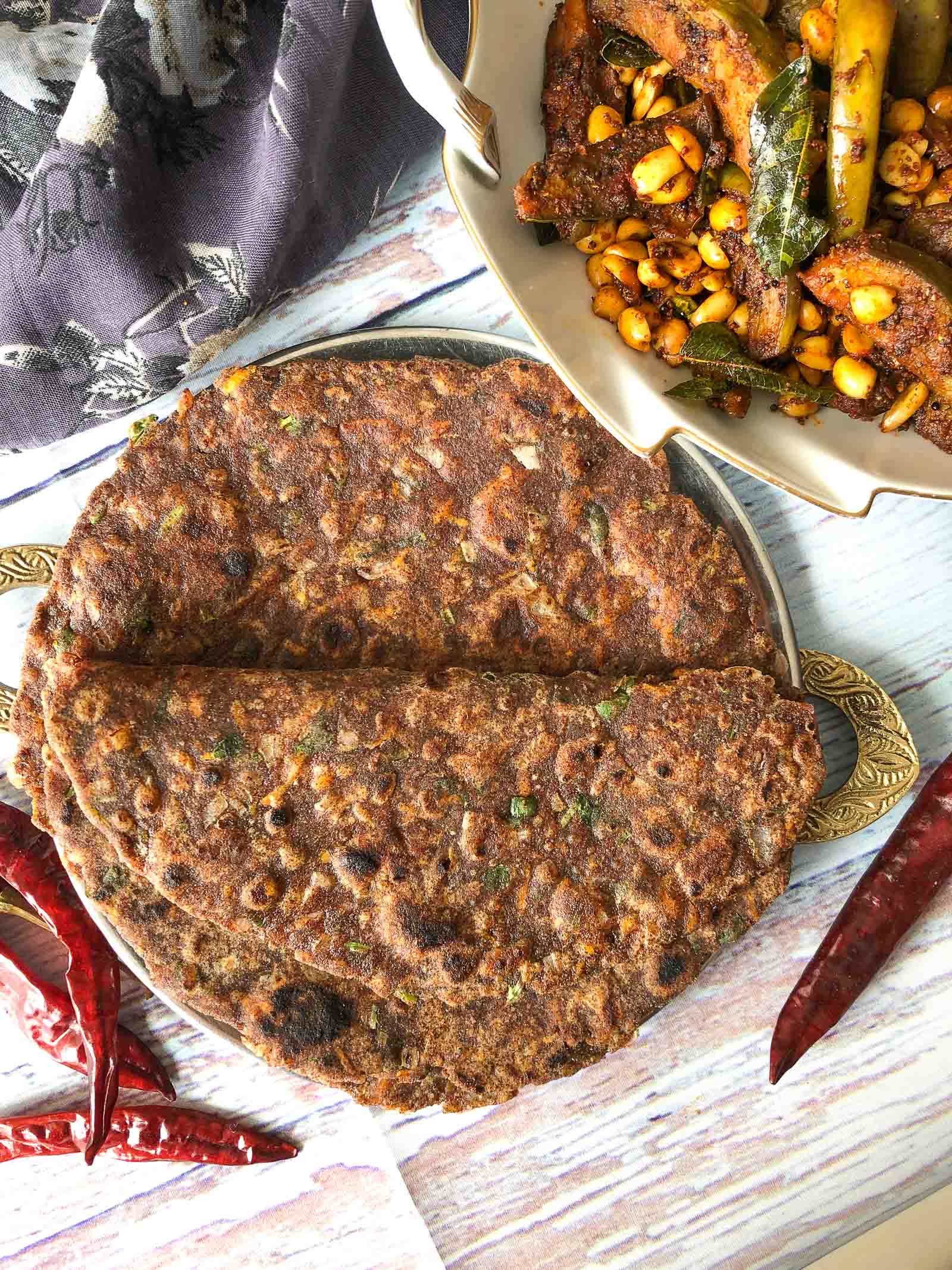 Whole wheat roti with chole and salad