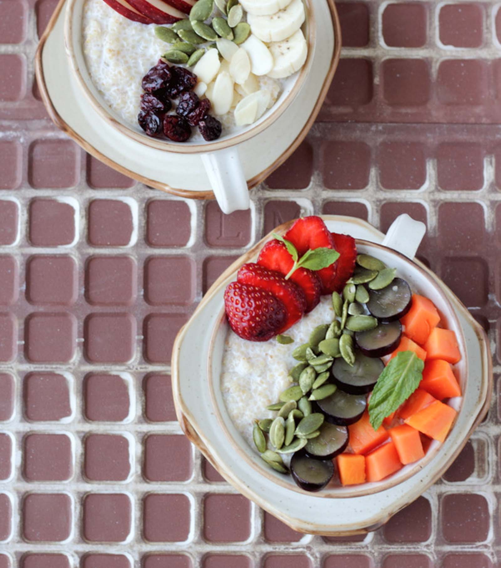 Muesli with milk and fruit
