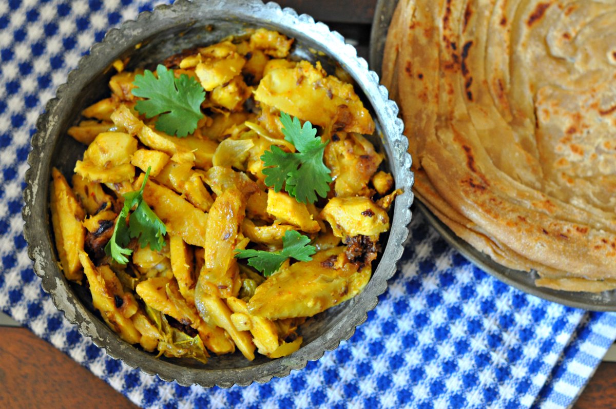 Urad dal with phulka and arbi sabzi