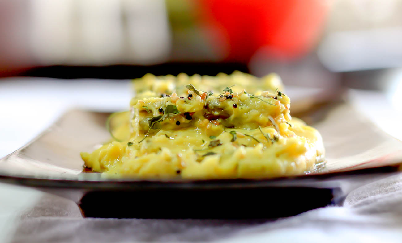 Gujarati dal with bhaat, rotli and bhinda nu shaak
