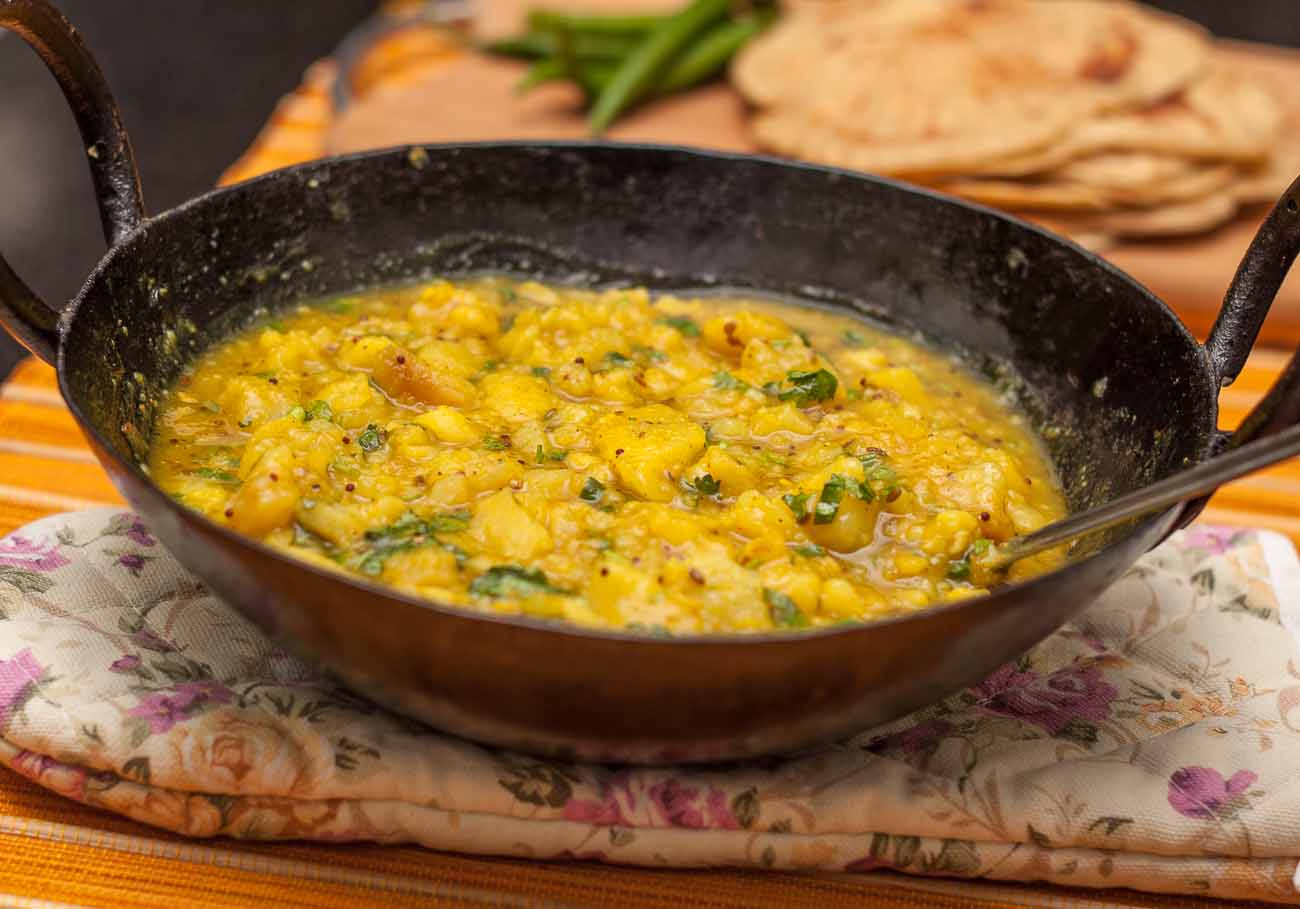Lemon rice with potato roast