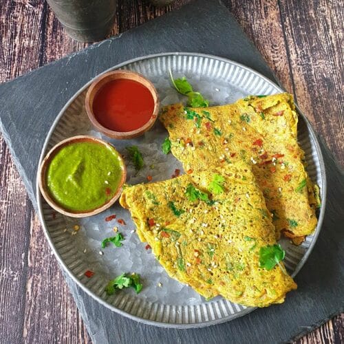 Besan chilla with mint chutney