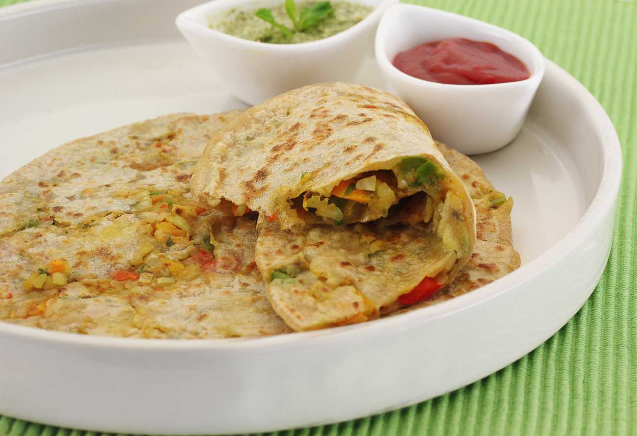 Masala omelette with paratha